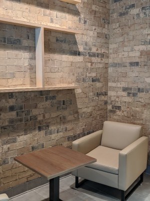 Burger King - Eating Area 2